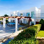 Pine Tree Seaside 500m To Appartamento Albufeira