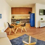 Appartamento Pine Tree Seaside 500m To