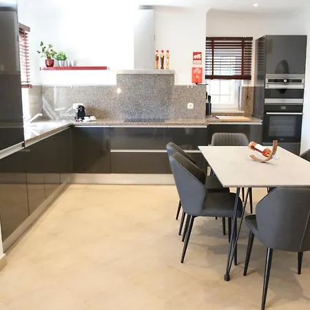 Appartamento Pine Tree Seaside 500m To Albufeira