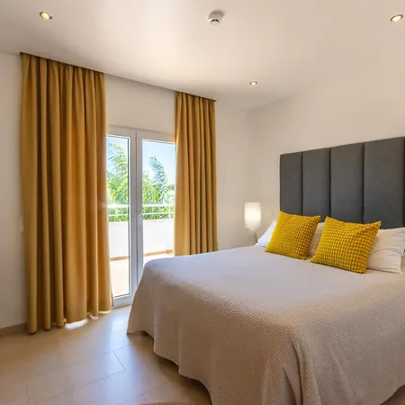 Appartamento Pine Tree Seaside 500m To *