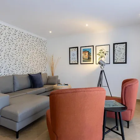 Apartman Pine Tree Seaside 500m To *