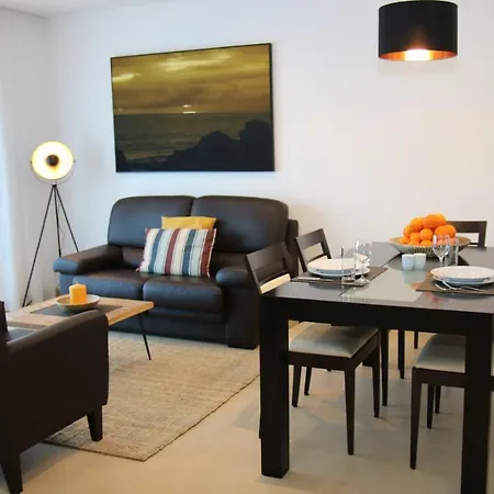 Pine Tree Seaside Apartments 500M To Beach Апартаменты *